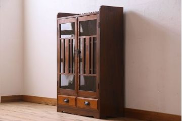 アンティーク家具　大正ロマン　象嵌入り　お洒落な扉が印象的な本箱(ブックケース、本棚、収納棚)