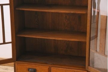 アンティーク家具　大正ロマン　象嵌入り　お洒落な扉が印象的な本箱(ブックケース、本棚、収納棚)