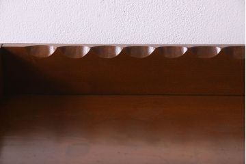 アンティーク家具　大正ロマン　象嵌入り　お洒落な扉が印象的な本箱(ブックケース、本棚、収納棚)