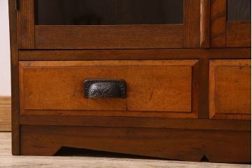 アンティーク家具　大正ロマン　象嵌入り　お洒落な扉が印象的な本箱(ブックケース、本棚、収納棚)