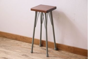 アンティーク雑貨　ラフジュ工房オリジナル　アンティークペイントがお洒落な角ハイスツール(椅子、チェア、イス)(1)