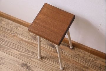 アンティーク雑貨　ラフジュ工房オリジナル　アンティークペイントがお洒落な角ハイスツール(椅子、チェア、イス)(2)