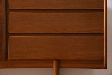 北欧家具　ビンテージ　A.H.Mackintosh(マッキントッシュ)製のサイドボード(ローボード、リビングボード)
