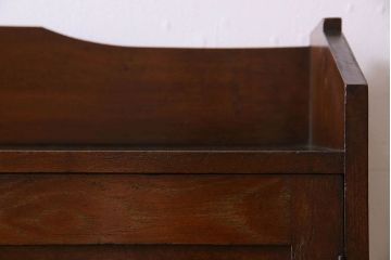 アンティーク家具　大正ロマン　美しい透かし彫りが印象的な本箱(ブックケース、本棚、収納棚)