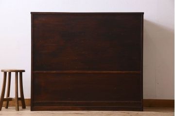 中古　伝統工芸　軽井沢彫りを施した華やかな茶箪笥(茶棚、収納棚)