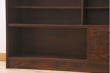 中古　伝統工芸　軽井沢彫りを施した華やかな茶箪笥(茶棚、収納棚)