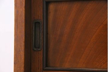 アンティーク家具　前面欅材　和製アンティーク　小ぶりな茶箪笥(茶棚、収納棚)