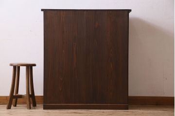 アンティーク家具　前面欅材　和製アンティーク　小ぶりな茶箪笥(茶棚、収納棚)