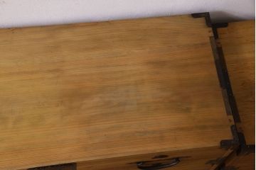 アンティーク家具　明治大正期　シンプルで上品な和製アンティーク五丁引き重ね二本松箪笥(衣装箪笥)