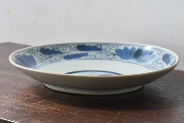 アンティーク雑貨　古民具・骨董　江戸期　染付　帆に蓮文　大皿(伊万里)