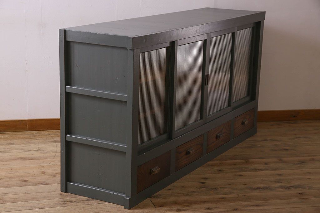 ペイント家具　引き出し付き!シックなカラーが素敵な四面引き戸の収納棚(戸棚、食器棚)