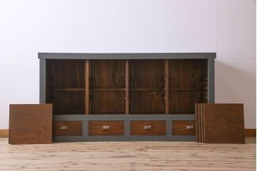 ペイント家具　引き出し付き!シックなカラーが素敵な四面引き戸の収納棚(戸棚、食器棚)