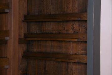 ペイント家具　引き出し付き!シックなカラーが素敵な四面引き戸の収納棚(戸棚、食器棚)