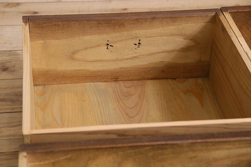 ペイント家具　引き出し付き!シックなカラーが素敵な四面引き戸の収納棚(戸棚、食器棚)