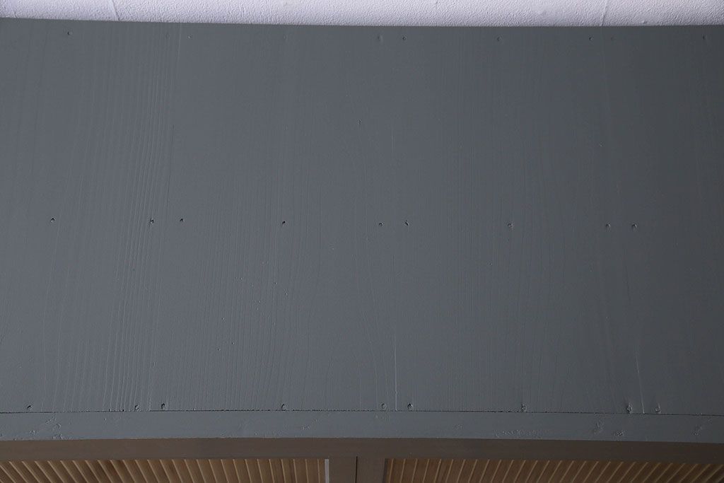 ペイント家具　引き出し付き!シックなカラーが素敵な四面引き戸の収納棚(戸棚、食器棚)