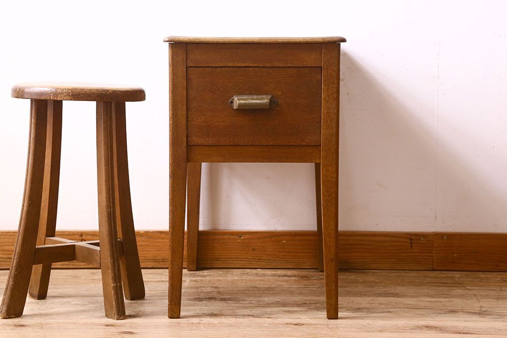 アンティーク雑貨　昭和レトロ　小さくて可愛らしいサイドテーブル(チェスト、小物収納)