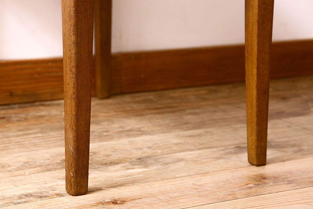 アンティーク雑貨　昭和レトロ　小さくて可愛らしいサイドテーブル(チェスト、小物収納)