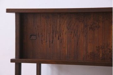 アンティーク家具　上手物　杢目の良い杉材使用　和製アンティークの茶棚(飾り棚、茶箪笥)
