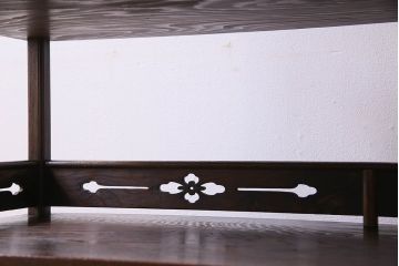 アンティーク家具　上手物　杢目の良い杉材使用　和製アンティークの茶棚(飾り棚、茶箪笥)