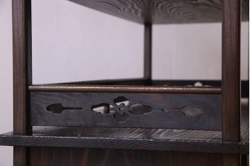アンティーク家具　上手物　杢目の良い杉材使用　和製アンティークの茶棚(飾り棚、茶箪笥)