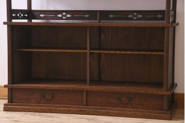 アンティーク家具　上手物　杢目の良い杉材使用　和製アンティークの茶棚(飾り棚、茶箪笥)