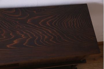 アンティーク家具　上手物　杢目の良い杉材使用　和製アンティークの茶棚(飾り棚、茶箪笥)