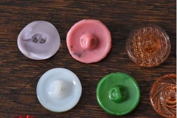 アンティーク雑貨　ビンテージ　チェコガラスボタン11個セット(1)
