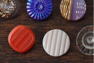 アンティーク雑貨　ビンテージ　チェコガラスボタン11個セット(2)