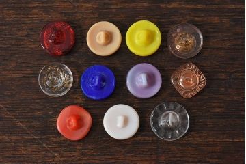 アンティーク雑貨　ビンテージ　チェコガラスボタン11個セット(2)