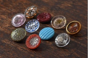 アンティーク雑貨　ビンテージ　チェコガラスボタン10個セット
