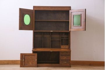 アンティーク家具　和製アンティーク　タモ材　色ガラス入り!上質なデザインのライティングビューロー(机、在宅ワーク、在宅用デスク、収納棚)