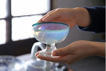 アンティーク雑貨　大正時代　青緑乳白暈し氷コップ(吹きガラス、和ガラス)(1)