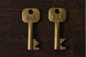 アンティーク雑貨　イギリスアンティーク　シャビーな質感が味わい深いキー(鍵、カギ)2本セット
