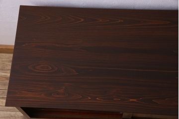 アンティーク家具　前面欅材!漆塗りが美しい時代箪笥ローボード(収納棚、戸棚)