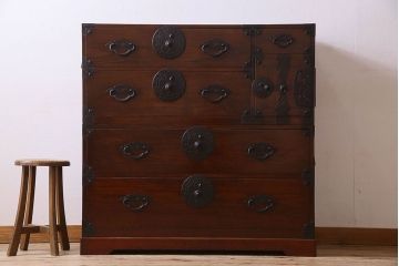 アンティーク家具　前面栗材　漆塗り!桜丸金具の時代箪笥ローボード(米沢箪笥、衣装箪笥、引き出し、テレビ台)(1)