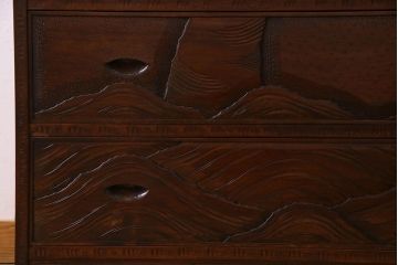 中古　伝統工芸　軽井沢彫り　上質な衣装箪笥(収納棚、洋服タンス)