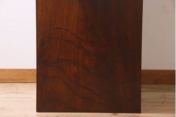 中古　伝統工芸　軽井沢彫り　上質な衣装箪笥(収納棚、洋服タンス)