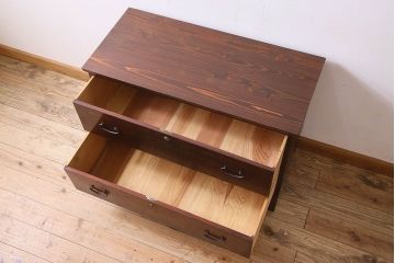 アンティーク家具　和製アンティーク　前面ケヤキ材!美しい漆塗りの時代箪笥ローボード(引き出し、テレビ台)