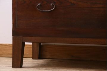 アンティーク家具　和製アンティーク　前面ケヤキ材!美しい漆塗りの時代箪笥ローボード(引き出し、テレビ台)