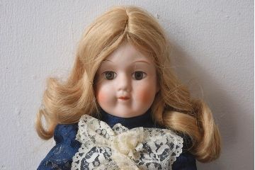 アンティーク雑貨　西ドイツ製　WUPPER(ヴッパー/ブッパー)社 1980年頃　ビスクドール(人形)・外箱付き