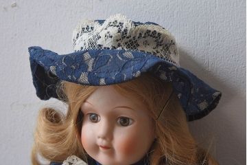 アンティーク雑貨　西ドイツ製　WUPPER(ヴッパー/ブッパー)社 1980年頃　ビスクドール(人形)・外箱付き