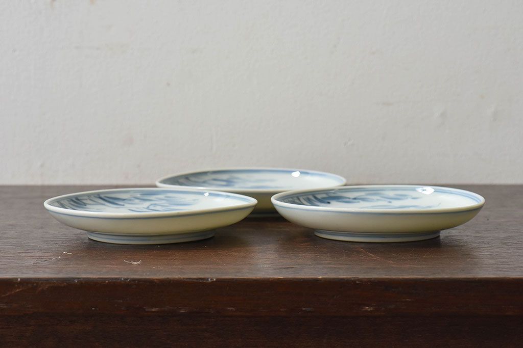 アンティーク雑貨　古民具・骨董　明治〜大正期　柳に燕文　染付皿3枚セット(1)