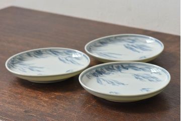 アンティーク雑貨　古民具・骨董　明治〜大正期　柳に燕文　染付皿3枚セット(1)