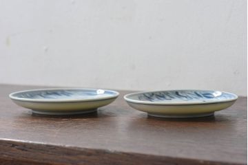 アンティーク雑貨　古民具・骨董　明治〜大正期　柳に燕文　染付皿2枚セット(1)