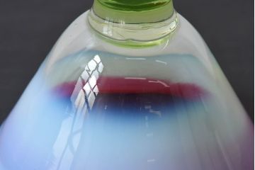 アンティーク雑貨　和ガラス　大正時代　赤緑暈し　ウラン脚の三色氷コップ(ラッパ形)