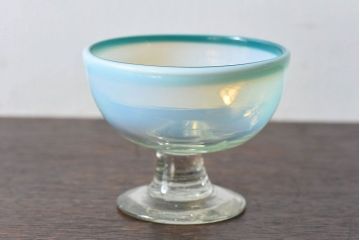 アンティーク雑貨　大正時代　青緑乳白暈し氷コップ(吹きガラス、和ガラス)(3)