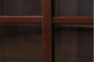 アンティーク家具　和製アンティーク　格子引き戸が印象的な収納棚(戸棚、食器棚、飾り棚)
