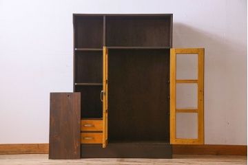 レトロ家具　レトロ　シックな色合いが魅力的な本箱(ブックケース、収納棚、戸棚、食器棚)