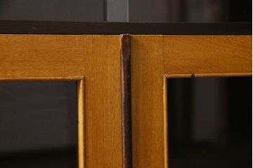 レトロ家具　レトロ　シックな色合いが魅力的な本箱(ブックケース、収納棚、戸棚、食器棚)