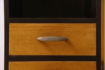 レトロ家具　レトロ　シックな色合いが魅力的な本箱(ブックケース、収納棚、戸棚、食器棚)